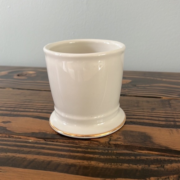 Anthropologie Monogram “T” Gold Stencil Mug - Picture 4 of 6